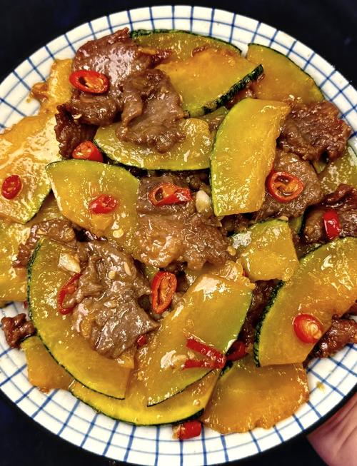 家常炒南瓜块怎么做？简单美味家常菜做法-图3