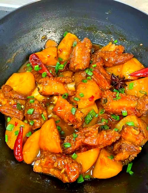 土豆炒排骨怎么做才好吃?-图1 土豆炒排骨怎么做才好吃?-图1