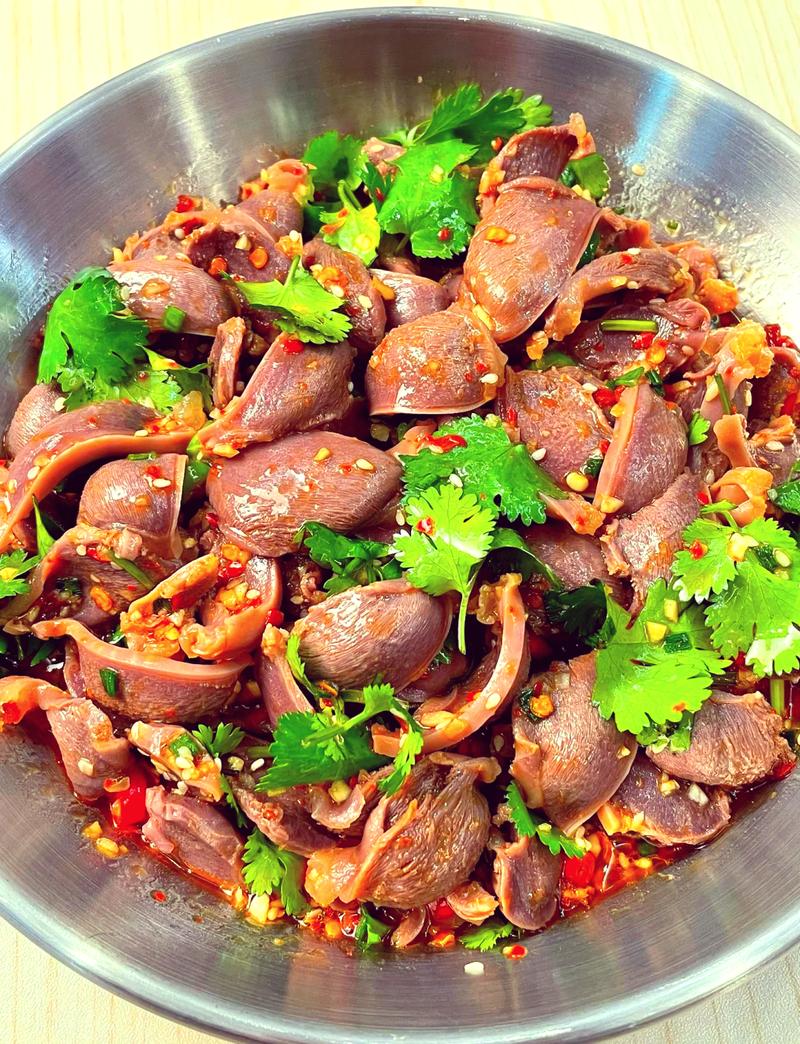 家常凉拌鸡胗怎么做？有什么小技巧？-图1