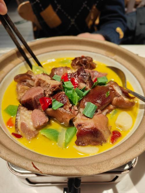 莴笋猪蹄汤怎么做？家常做法有哪些？-图1