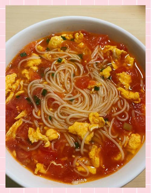 宝宝能吃西红柿鸡蛋挂面汤吗？-图1