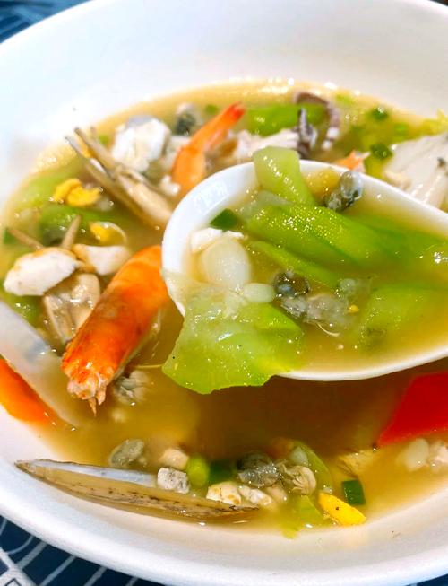 海鲜汤 梭子蟹 丝瓜-图1