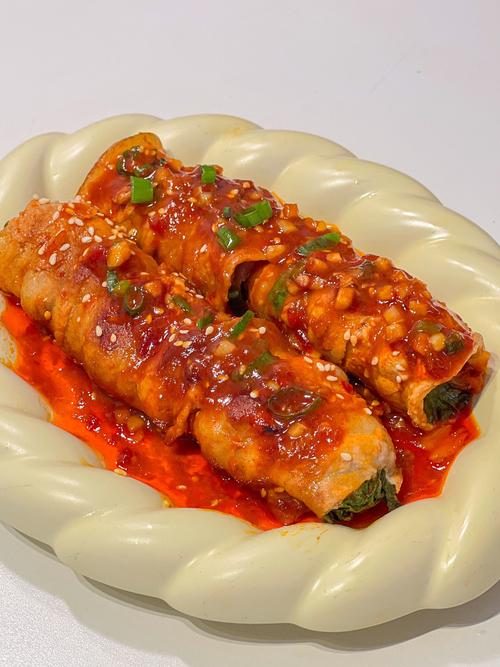 菜卷五花肉怎么做?家常做法全解?-图1 菜卷五花肉怎么做?家常做法全解?-图1