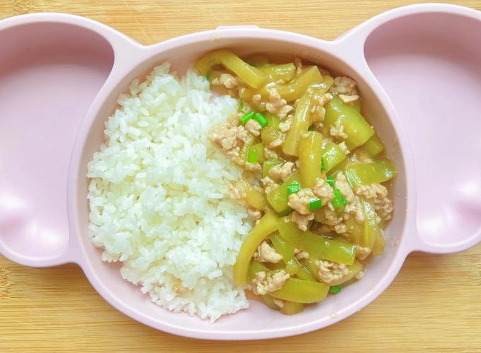 宝宝爱吃肉末酱茄子，怎么做更下饭？-图3