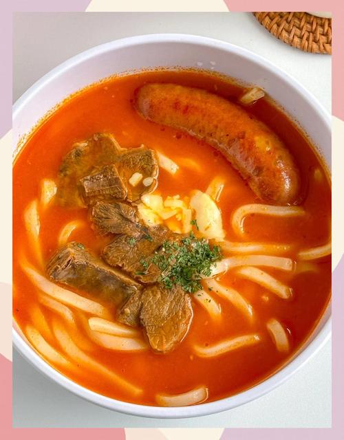 番茄海鲜乌冬面的做法-图1