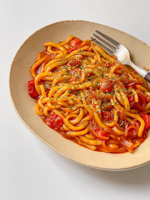 番茄海鲜乌冬面的做法-图2