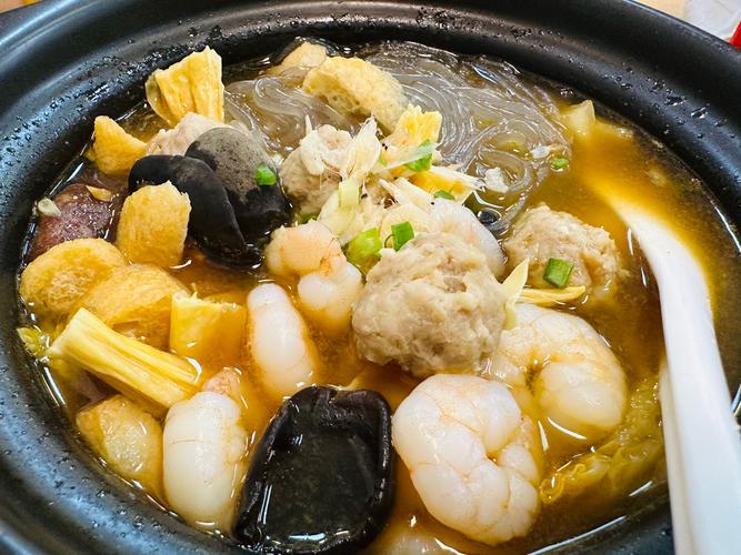 上海海鲜混沌做法视频，海鲜混沌怎么包才鲜？-图2