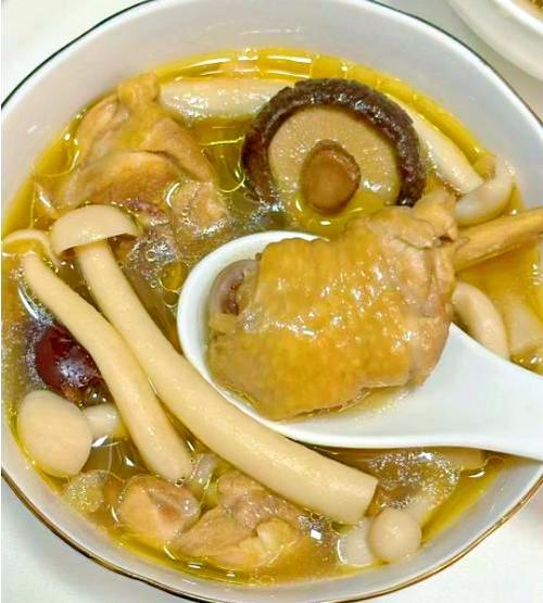 海鲜菇鸡汤能减肥吗?-图2 海鲜菇鸡汤能减肥吗?-图2