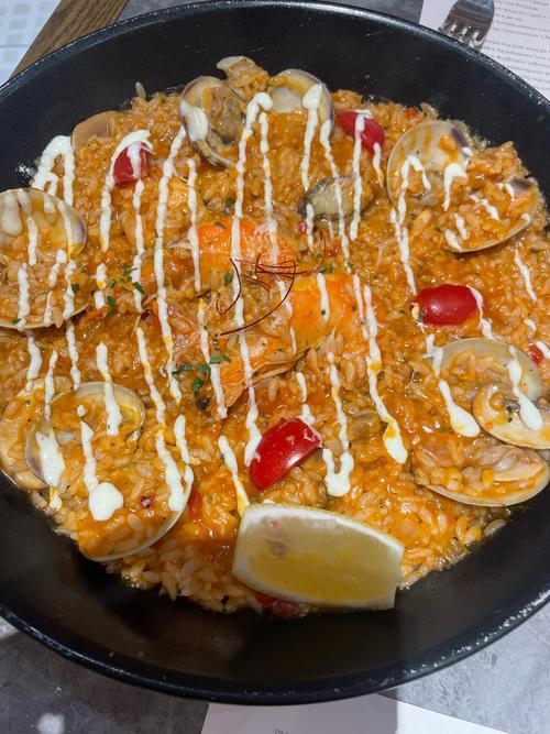 烤箱海鲜焗饭怎么做?海鲜焗饭烤箱做法?-图1 烤箱海鲜焗饭怎么做?海鲜焗饭烤箱做法?-图1