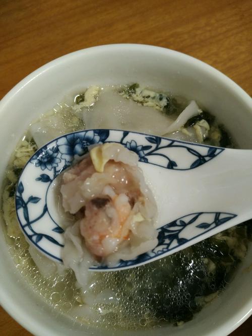 虾仁香菇混沌宝宝怎么做?-图1 虾仁香菇混沌宝宝怎么做?-图1