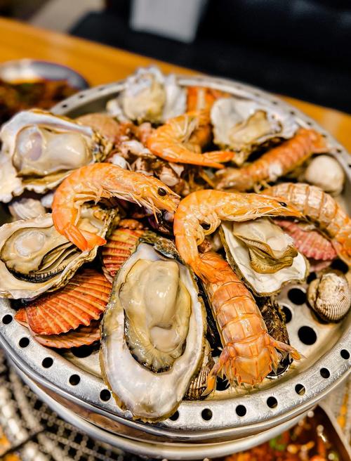 蒸海鲜水里加什么更鲜?-图2 蒸海鲜水里加什么更鲜?-图2