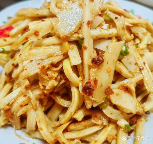 凉拌笋片怎么做才爽脆入味？-图2