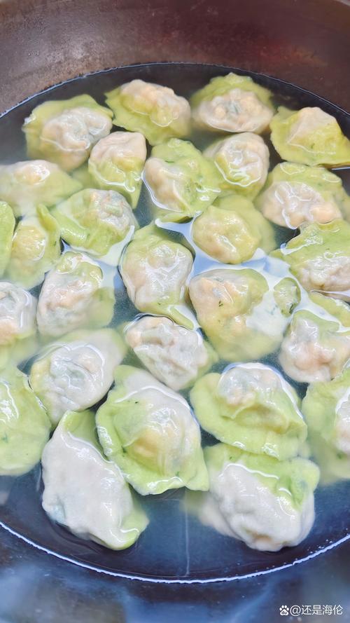 虾仁白菜蒸饺怎么做好吃又简单?-图1 虾仁白菜蒸饺怎么做好吃又简单?-图1