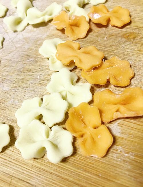 宝宝面手工做法视频,在家怎么做?-图1 宝宝面手工做法视频,在家怎么做?-图1