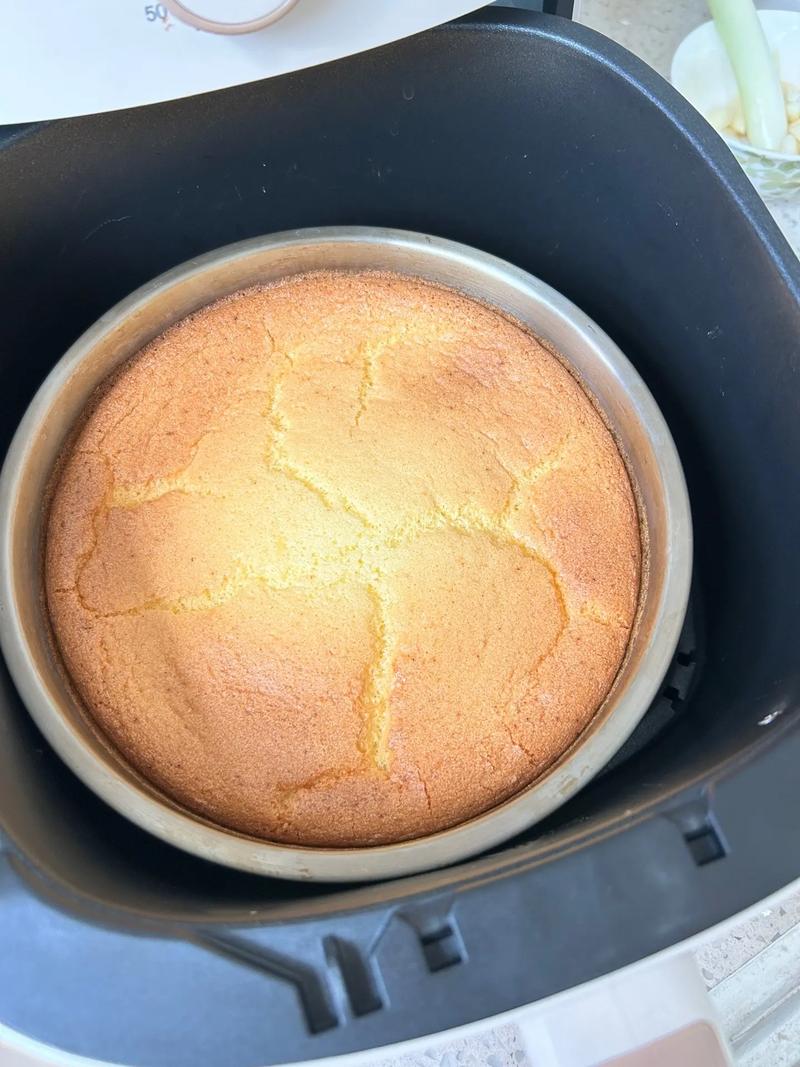 家常烤箱蛋糕怎么做?简单步骤有哪些?-图3 家常烤箱蛋糕怎么做?简单步骤有哪些?-图3