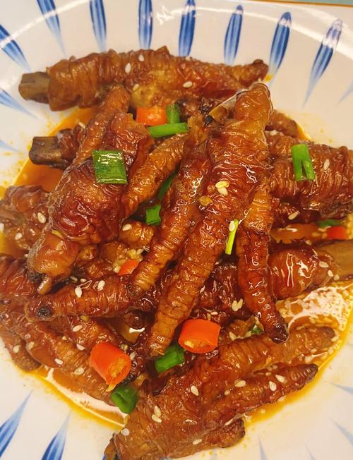 宝宝能吃鸡爪吗？怎么做才合适？-图1