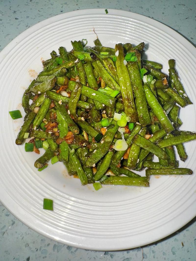 蒜炒豆角的家常做法大全-图1 蒜炒豆角的家常做法大全-图1