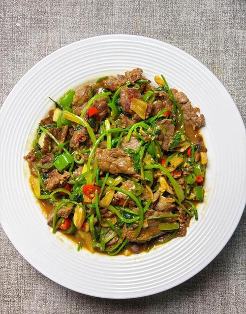 家常炒鲜牛肉怎么做才嫩滑?-图3 家常炒鲜牛肉怎么做才嫩滑?-图3