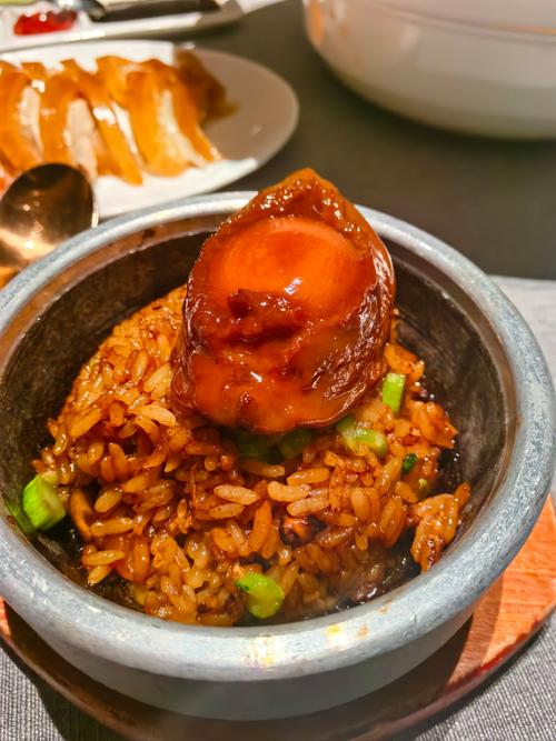 鲍鱼饭怎么做？家常海鲜鲍鱼饭做法？-图1