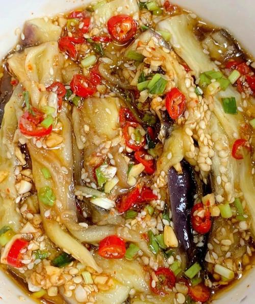 家常蒜泥茄子怎么做?有哪些做法?-图1 家常蒜泥茄子怎么做?有哪些做法?-图1