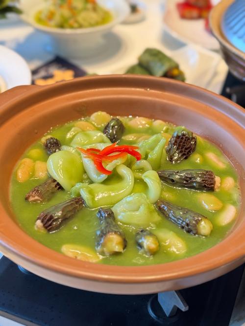 竹笋海鲜汤的做法大全-图2