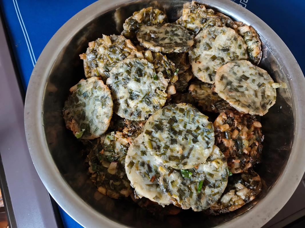 宝宝吃葱味粑粑，能消化吗？-图1