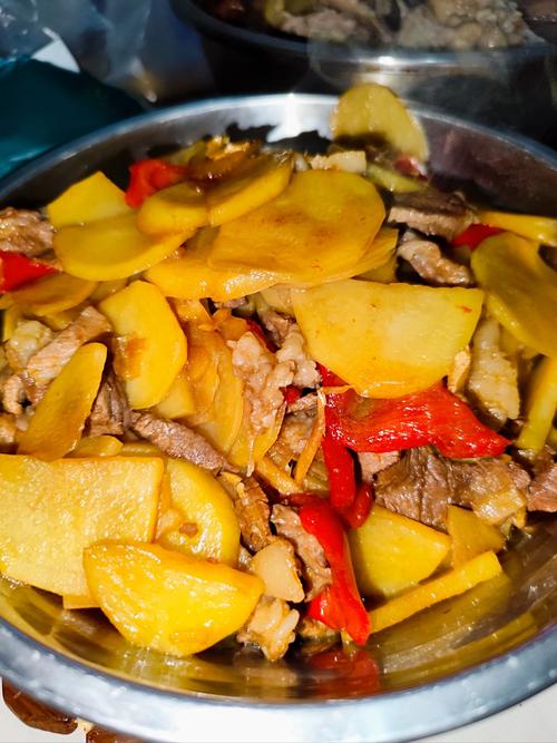 家常土豆肉片怎么做才好吃？-图1