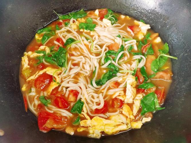 宝宝西红柿白菜木耳面怎么做？-图2