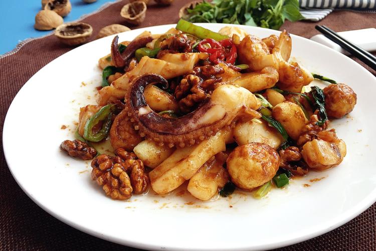 肉炖墨鱼的做法大全家常-图3