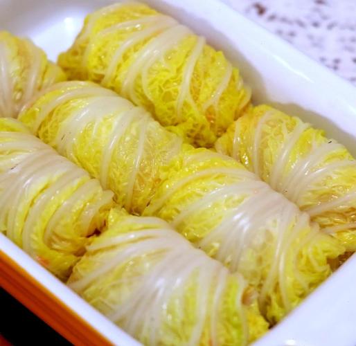 宝宝猪肉卷心菜怎么做？-图2