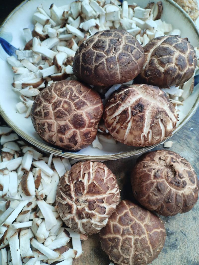 宝宝猪肉香菇饺子怎么做？-图1