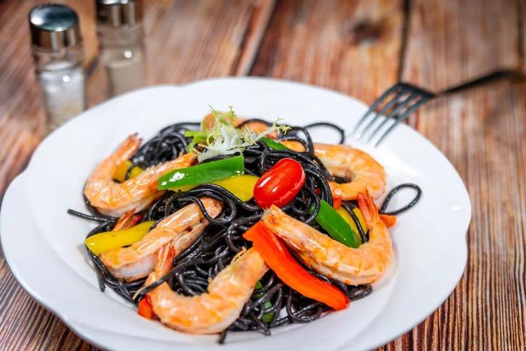 海鲜墨鱼面配什么酱料最搭?-图2 海鲜墨鱼面配什么酱料最搭?-图2