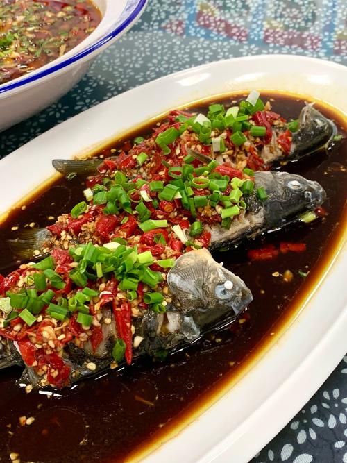 家常凉拌鲫鱼怎么做才入味？-图1