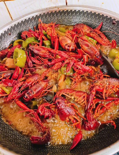 龙虾家常的做法大全视频-图1 龙虾家常的做法大全视频-图1