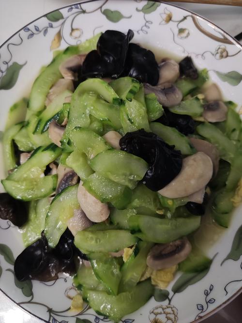 蘑菇黄瓜家常做法有哪些？-图3