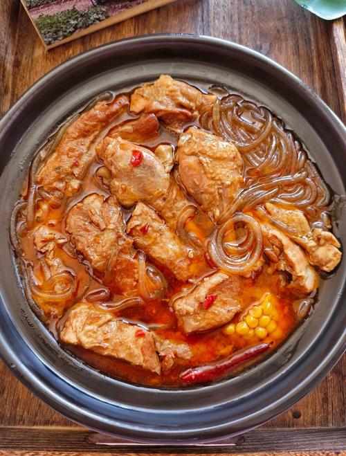 排骨炖鸡怎么做才好吃？-图2