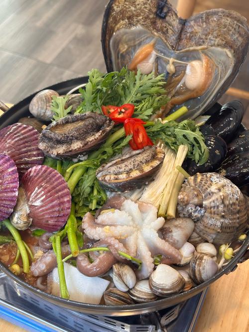 涮海鲜锅底怎么选才不鲜？-图2