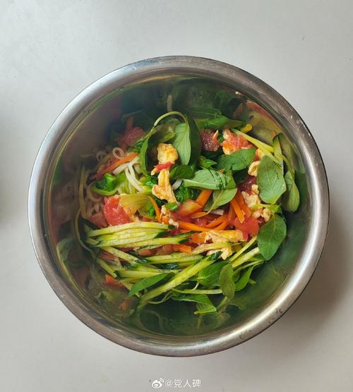 宝宝能吃西红柿黄瓜煮面条吗？-图2