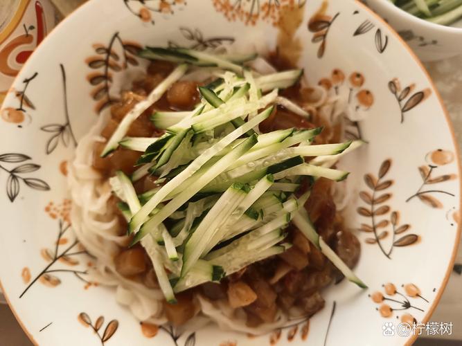 土豆炸酱面做法大全家常-图3 土豆炸酱面做法大全家常-图3