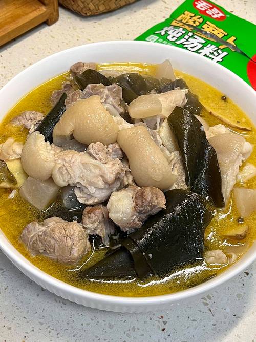 猪脚清炖怎么做？家常做法全在这！-图1