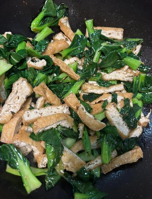 宝宝青菜炒豆腐，怎么做才好吃又营养？-图1