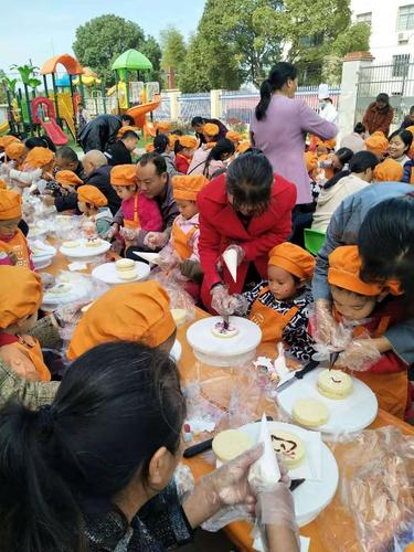 宝宝蛋糕店，宝宝真能自己做蛋糕吗？-图3