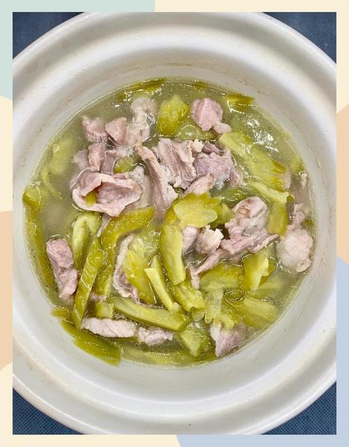 瘦肉苦瓜怎么做才不苦?-图1 瘦肉苦瓜怎么做才不苦?-图1
