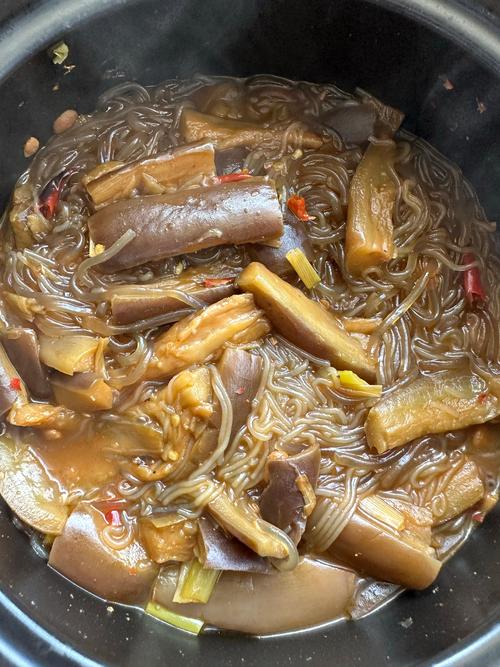 茄子粉条怎么炖才入味?-图1 茄子粉条怎么炖才入味?-图1