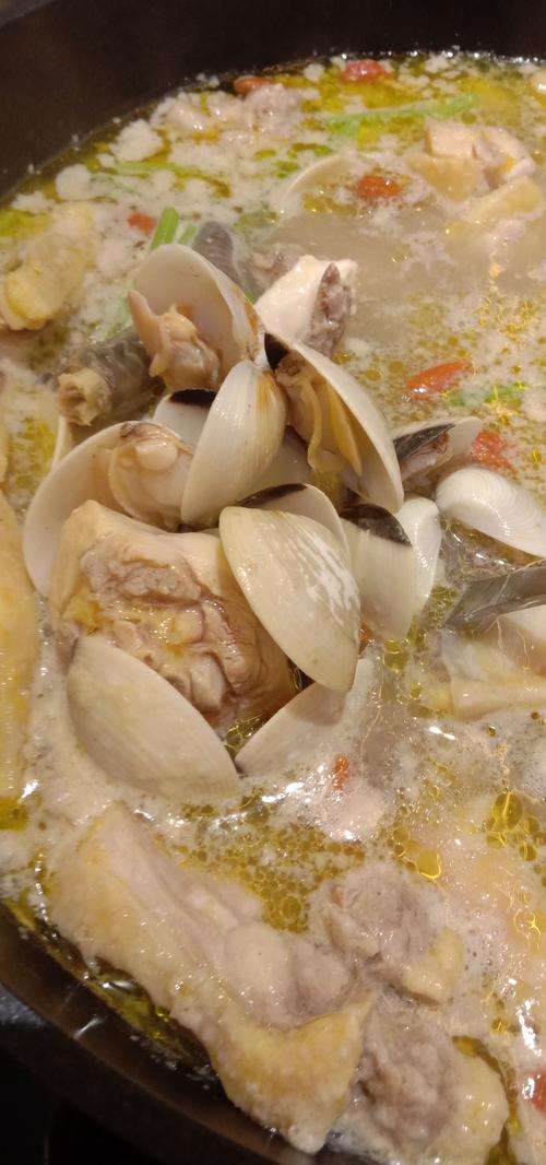 花甲海鲜汤怎么做才鲜？-图2