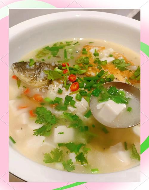 十个月宝宝辅食鲫鱼汤怎么做？-图1