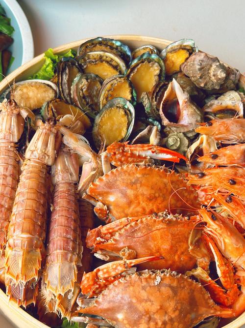 法式海鲜大餐有哪些经典菜品？-图1