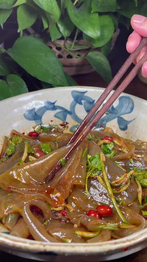 凉拌粉皮怎么做？家常做法有哪些？-图2