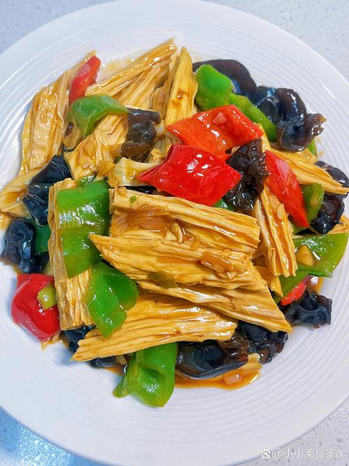 青椒腐竹怎么做?家常做法有哪些?-图3 青椒腐竹怎么做?家常做法有哪些?-图3