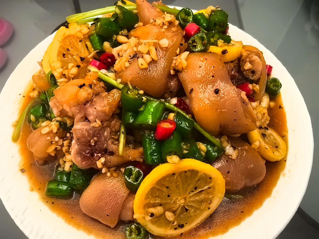 猪蹄冬瓜怎么做家常？-图1